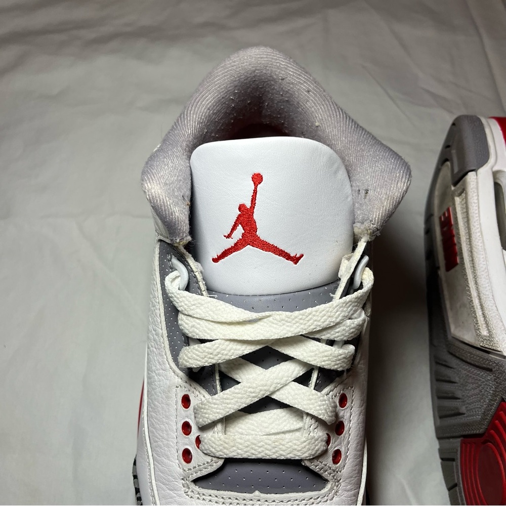 Jordan Retro 3 Fire Red Shoes - Picture 3 of 5